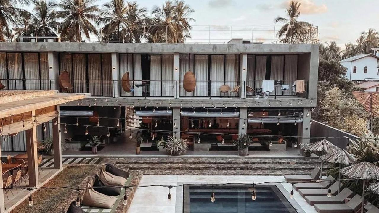 The Salty Pelican Yoga & Surf Retreat Dickwella Exterior photo